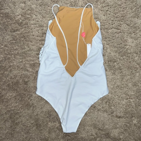 Lolli Bathing Suit White Ruffle Cheeky One piece Swimsuit Size Large NWT - Picture 11 of 11